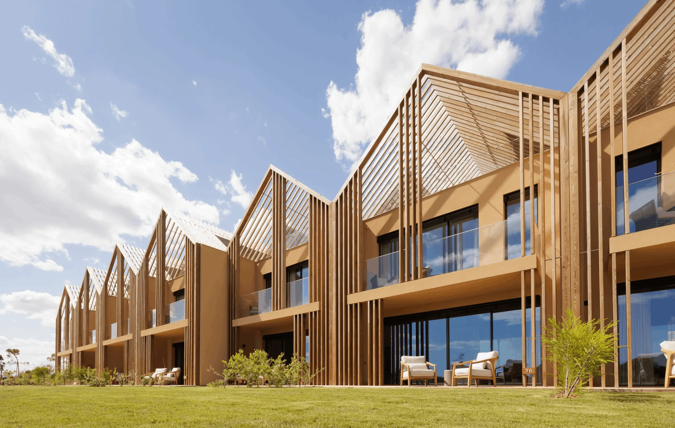 Real State bellow the fold